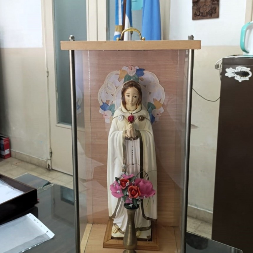 María Rosa Mística te damos la bienvenida e invocamos tu protección 