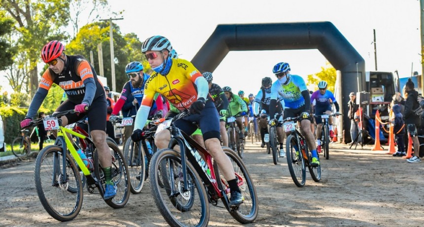 170 participantes disfrutaron del 3° Rural Bike de Lezama