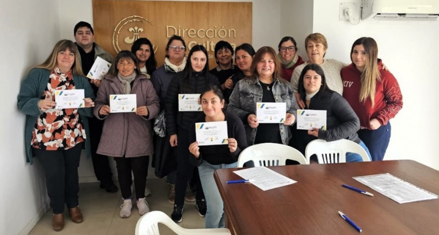 Un nuevo grupo completó el curso de conducción de vehículos en la Escuela Municipal de Seguridad Vial 