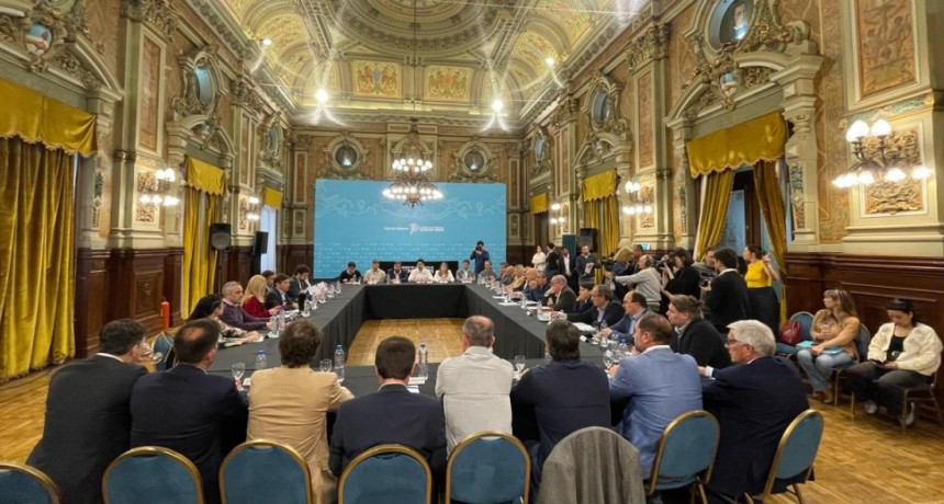 Entrevista al Intendente de Lezama