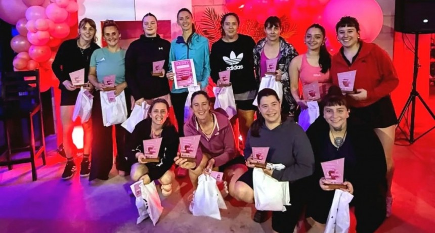 Exitoso primer torneo de pádel por el Octubre Rosa 