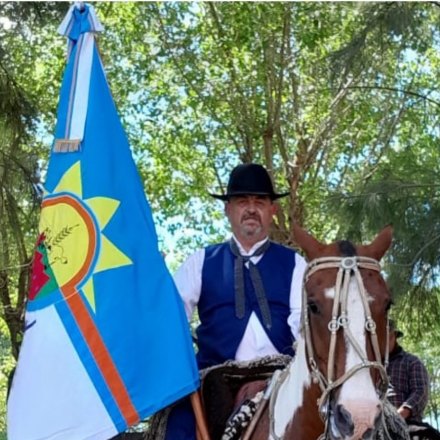 Lezama presente en el desfile criollo de Chascomús