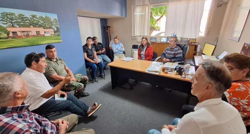 Harispe recibió a productores de la Sociedad Rural de Lezama